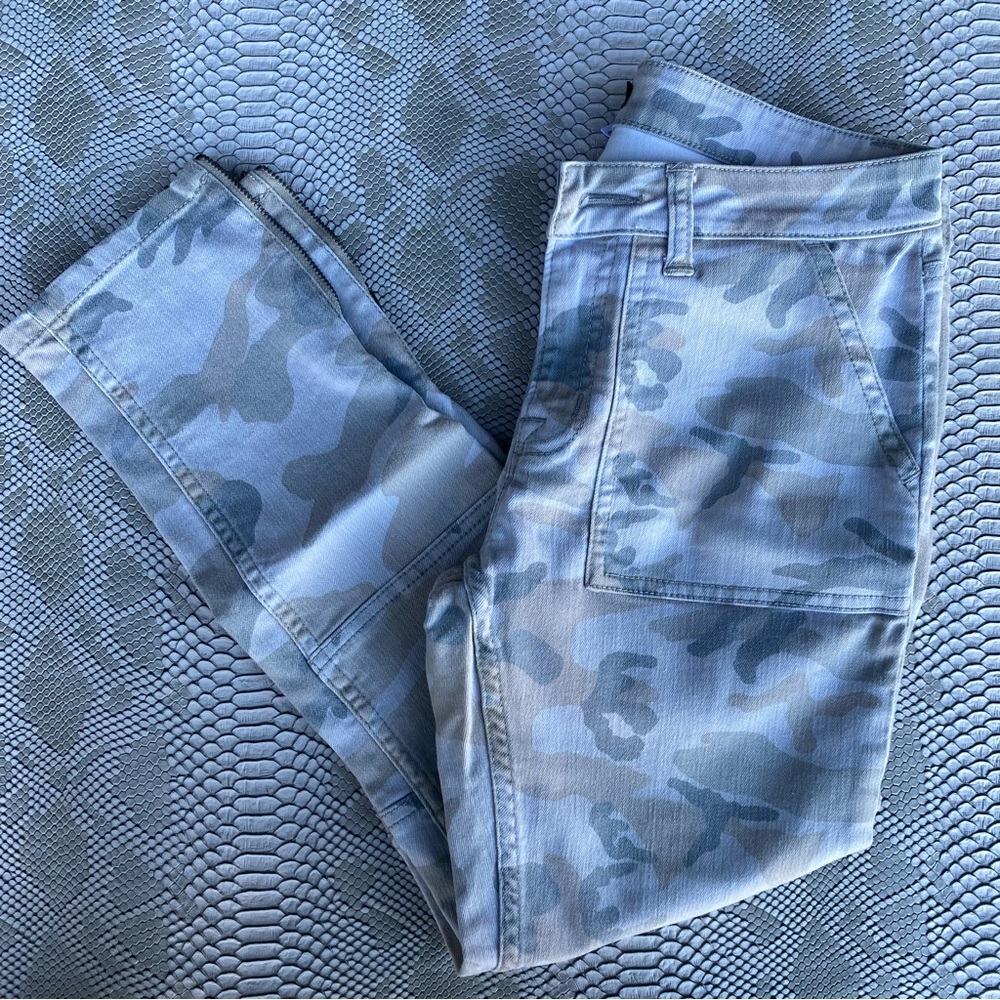 4FOR40 BDG tan camo cargo pants